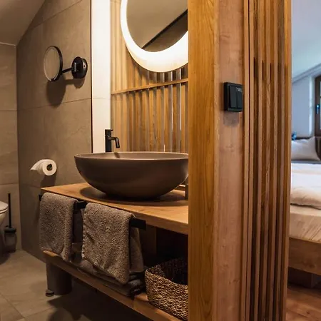Bergrose Hideaway Отель 4*