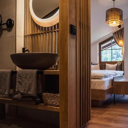 Bergrose Hideaway 4*