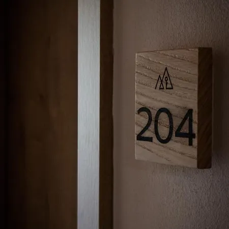 Bergrose Hideaway Отель