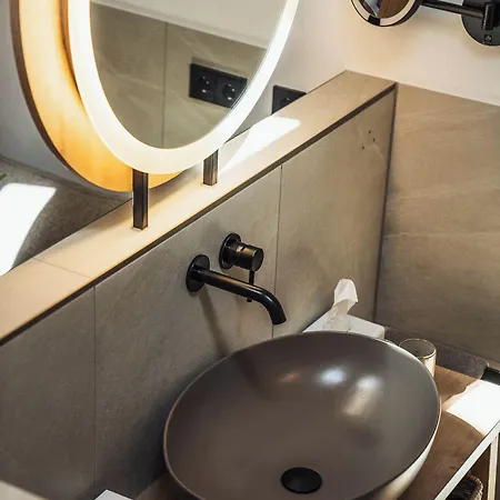 Bergrose Hideaway Otel 4*