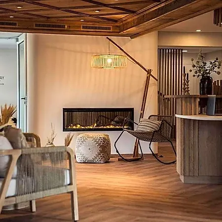 Bergrose Hideaway 4*