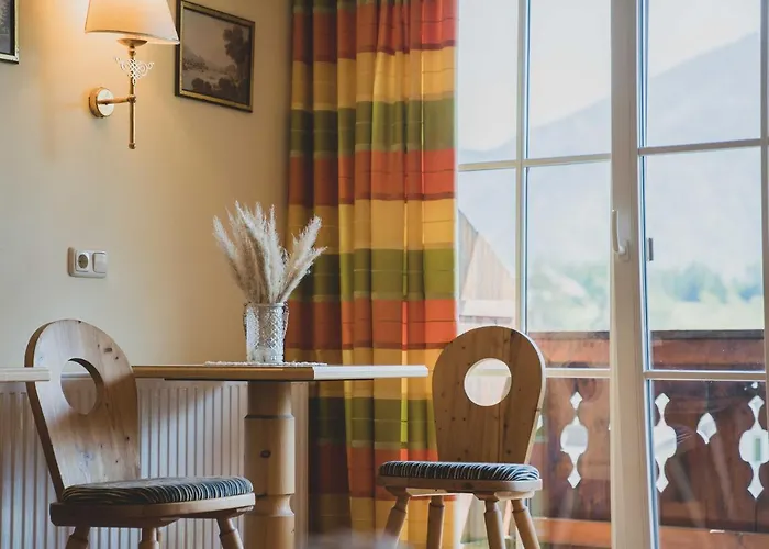 Bergrose Hideaway Strobl